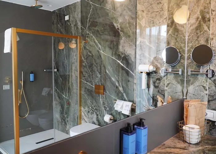 招待所 Palazzo Martinelli 4*